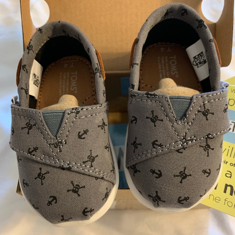 Tiny Toms